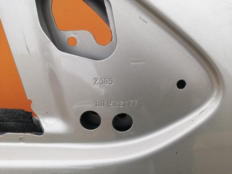 Sandero №17 дверь передняя правая деф