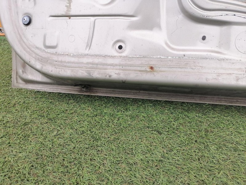 Sandero №17 дверь передняя правая деф