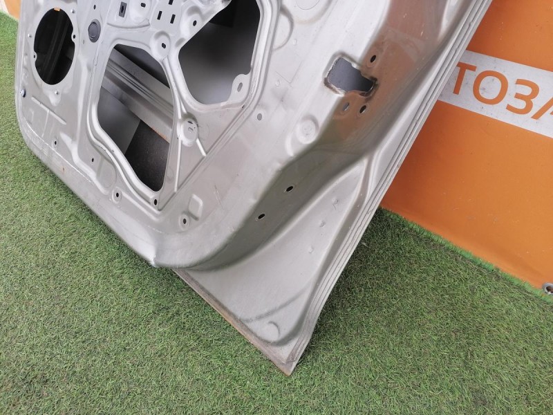 Sandero №17 дверь передняя правая деф