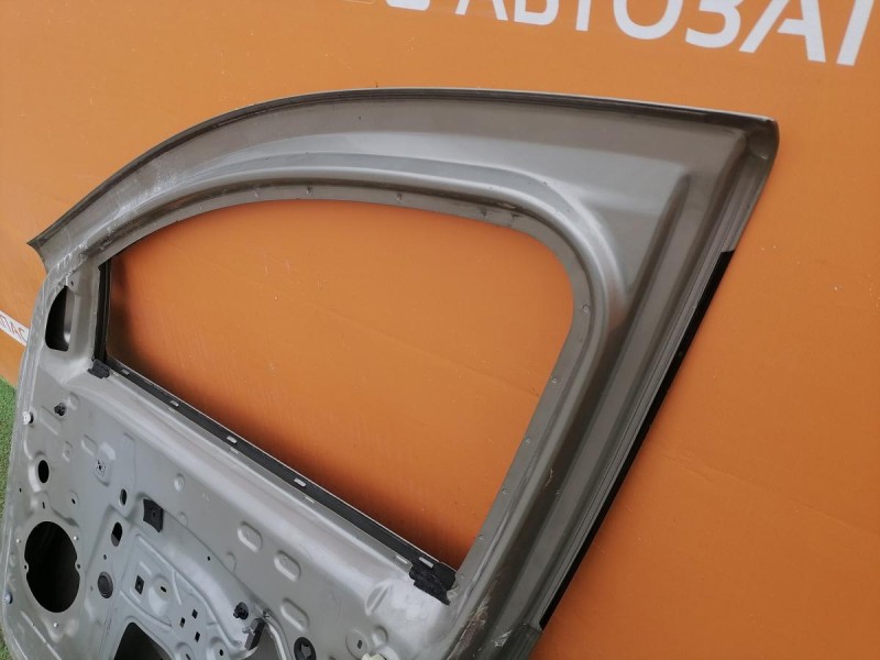 Sandero №17 дверь передняя правая деф