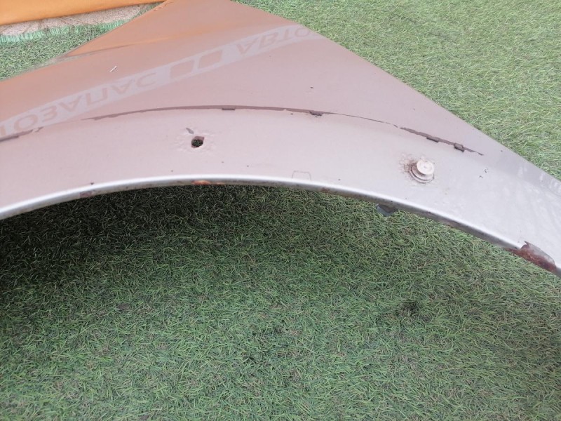 Sandero №17 крыло переднее левое деф