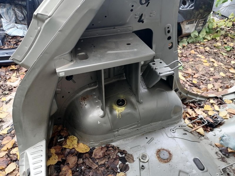 Sandero №17 крыло заднее левое