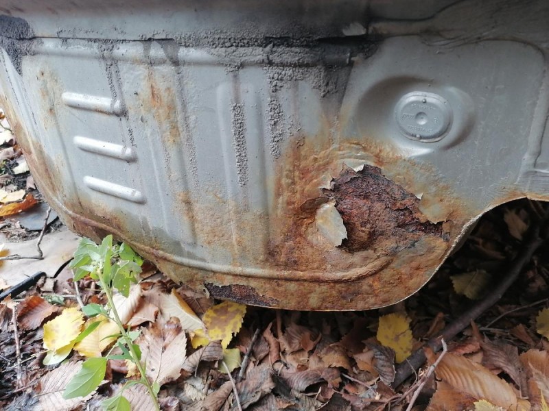 Sandero №17 панель задняя ниша под запаску деф