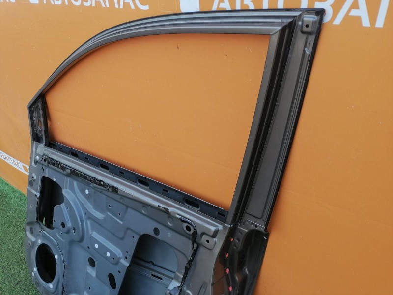 Actyon №2 дверь передняя правая деф