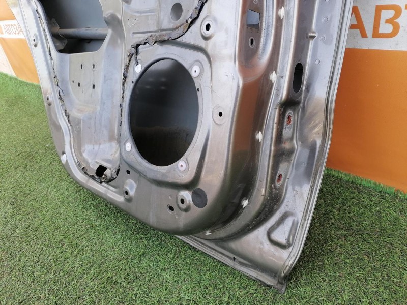 Actyon №2 дверь задняя левая деф