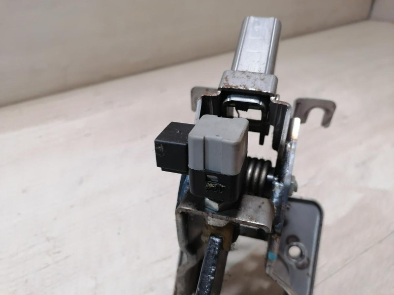 Actyon №2 педаль тормоза акпп