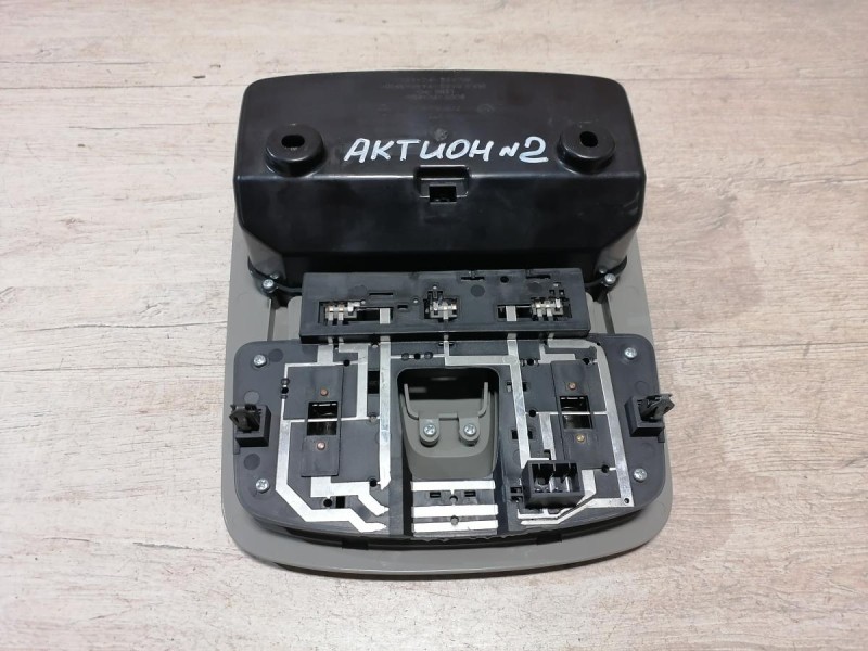 Actyon №2 плафон салона передний очечник