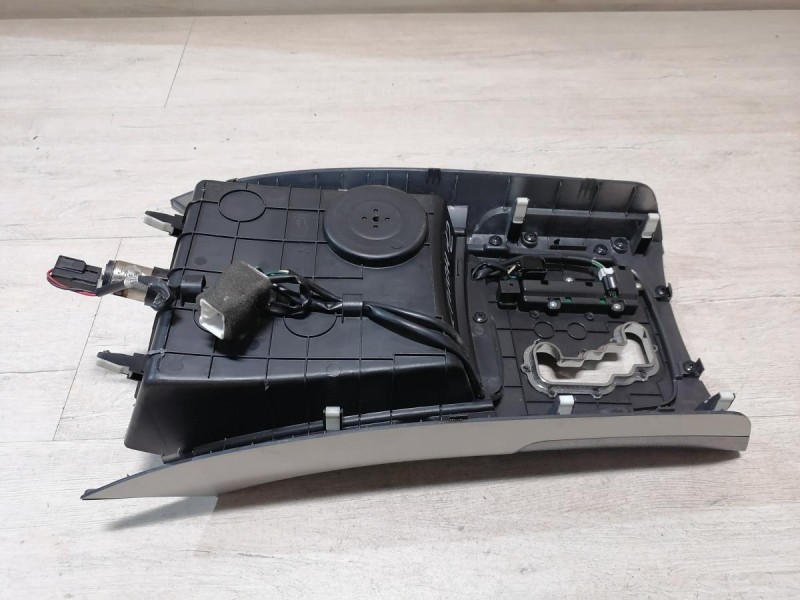 Actyon №2 накладка центральной консоли под кулису акпп