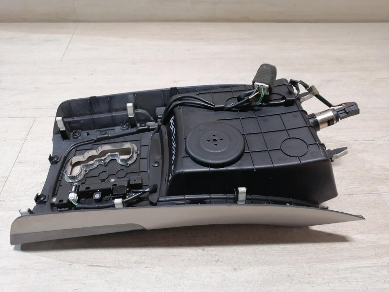 Actyon №2 накладка центральной консоли под кулису акпп