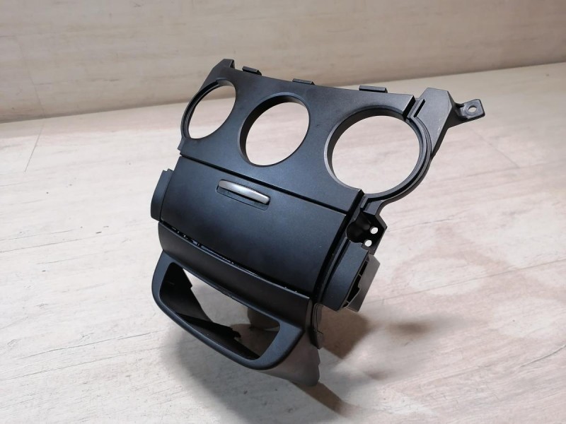 Actyon №2 накладка торпедо под блок климата ящик