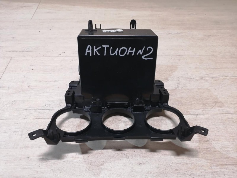 Actyon №2 накладка торпедо под блок климата ящик