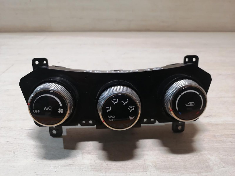 Actyon №2 блок управления климат контролем печкой