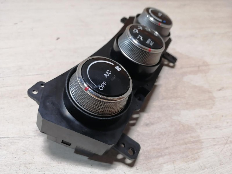 Actyon №2 блок управления климат контролем печкой