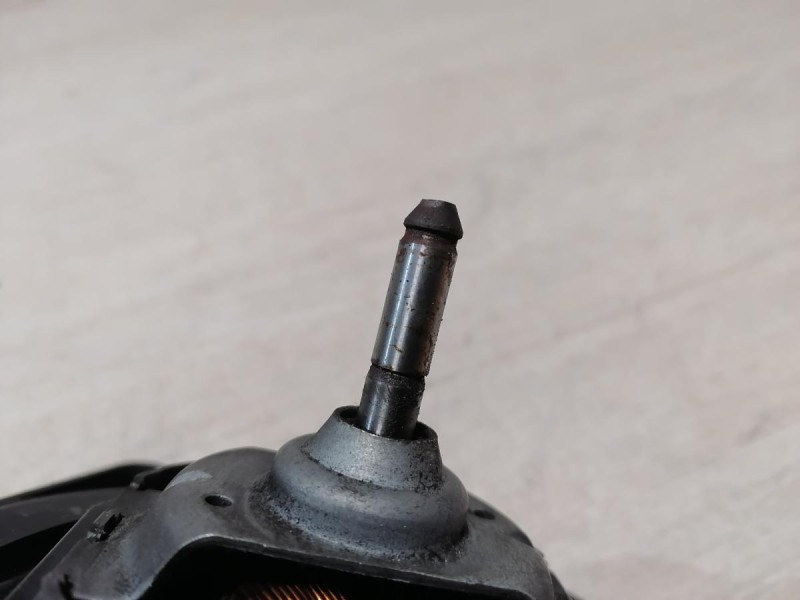 Actyon №2 моторчик печки без крыльчатки