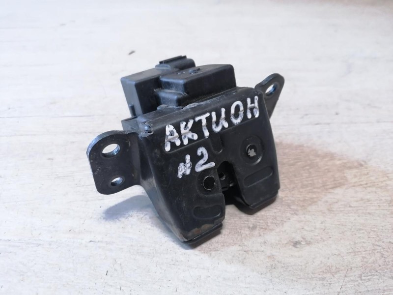 Actyon №2 замок багажника