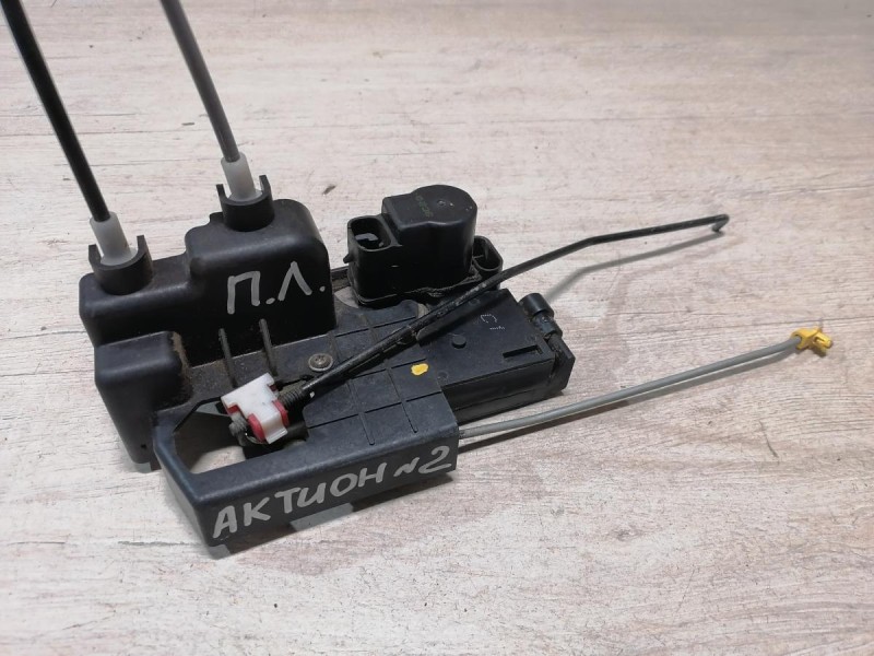 Actyon №2 замок двери передний левый