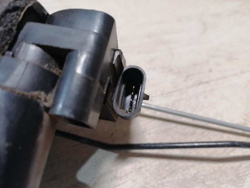 Actyon №2 замок двери передний левый