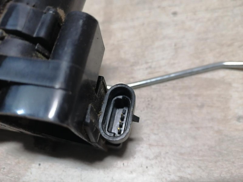 Actyon №2 замок двери передний правый