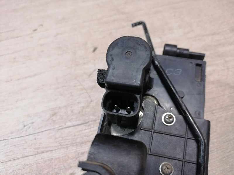 Actyon №2 замок двери задний левый