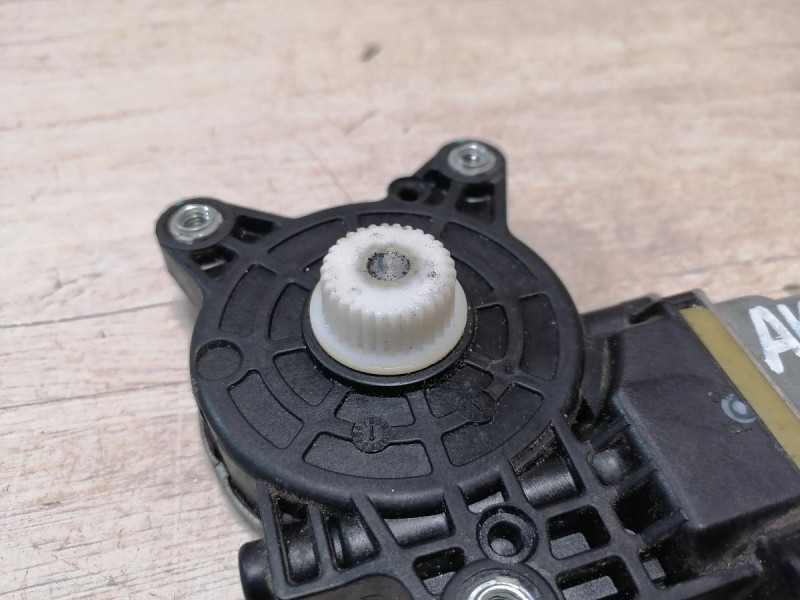 Actyon №2 моторчик стеклоподъемника передний левый