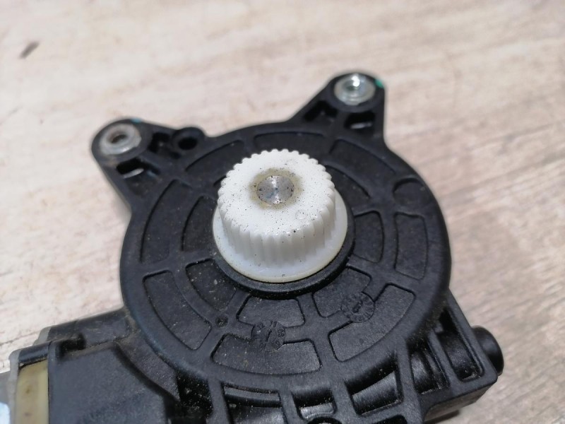 Actyon №2 моторчик стеклоподъемника передний правый