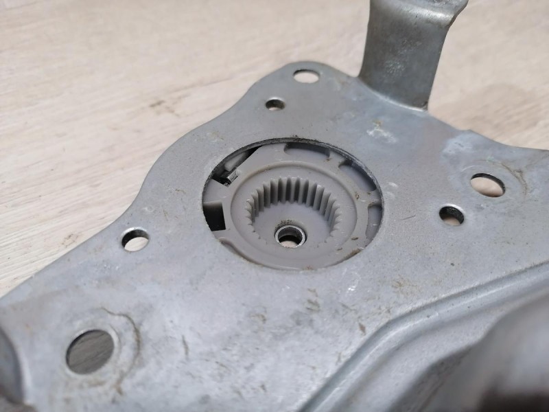 Actyon №2 стеклоподъемник задний левый