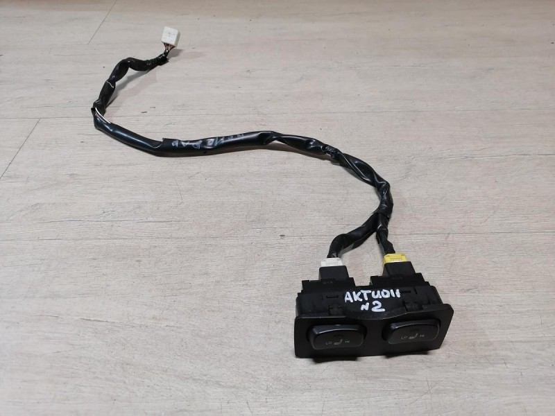 Actyon №2 кнопка подогрева сидений двойная с проводкой