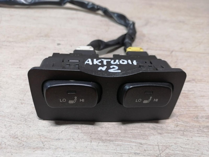 Actyon №2 кнопка подогрева сидений двойная с проводкой
