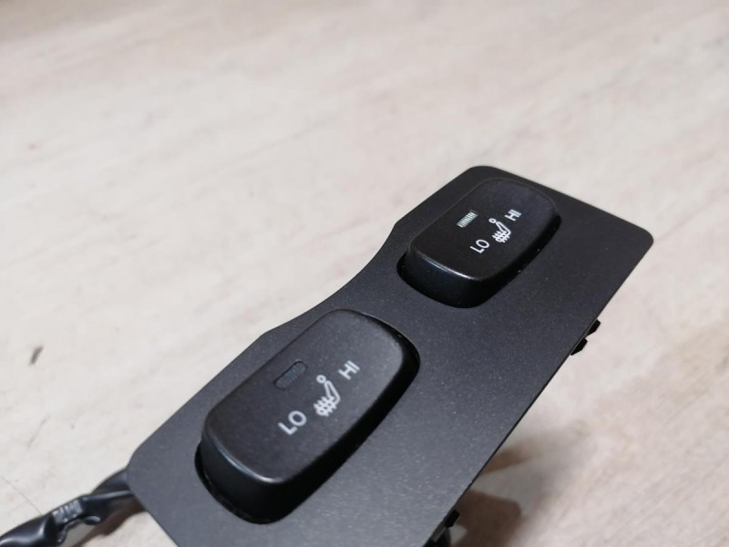 Actyon №2 кнопка подогрева сидений двойная с проводкой