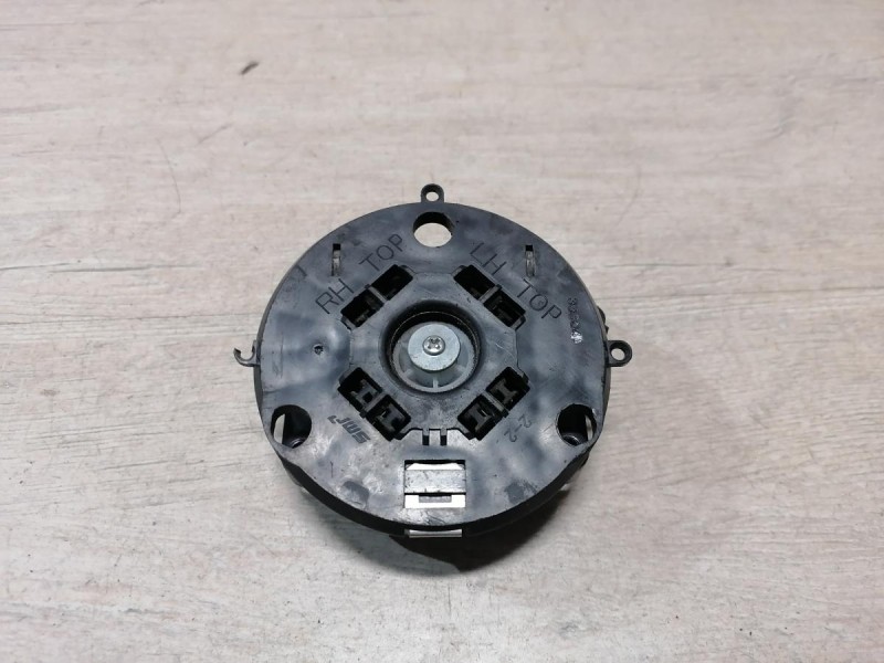 Actyon №2 моторчик зеркала