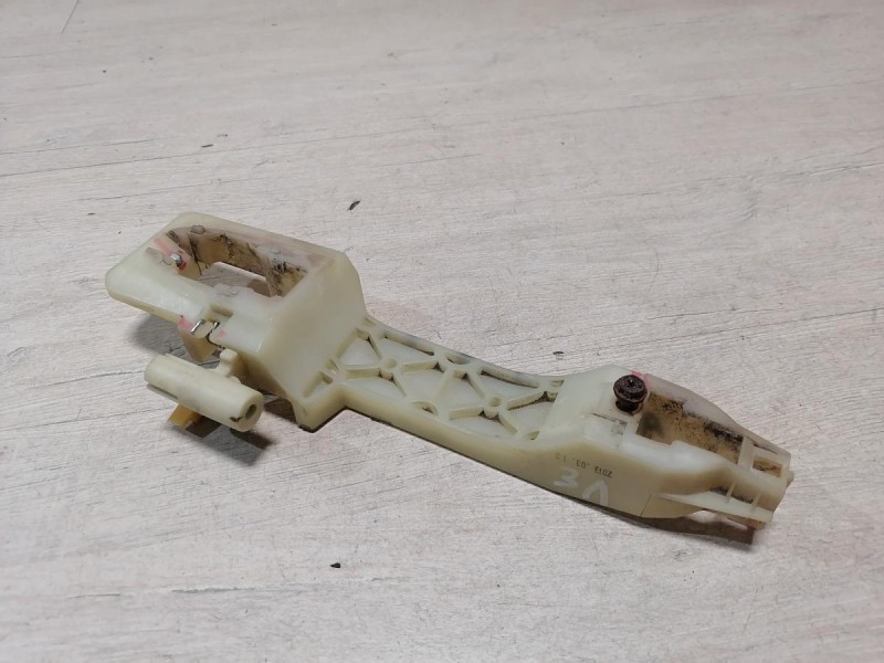 Actyon №2 кронштейн ручки двери задний левый