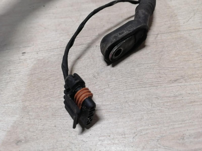 Actyon №2 клемма плюсовая