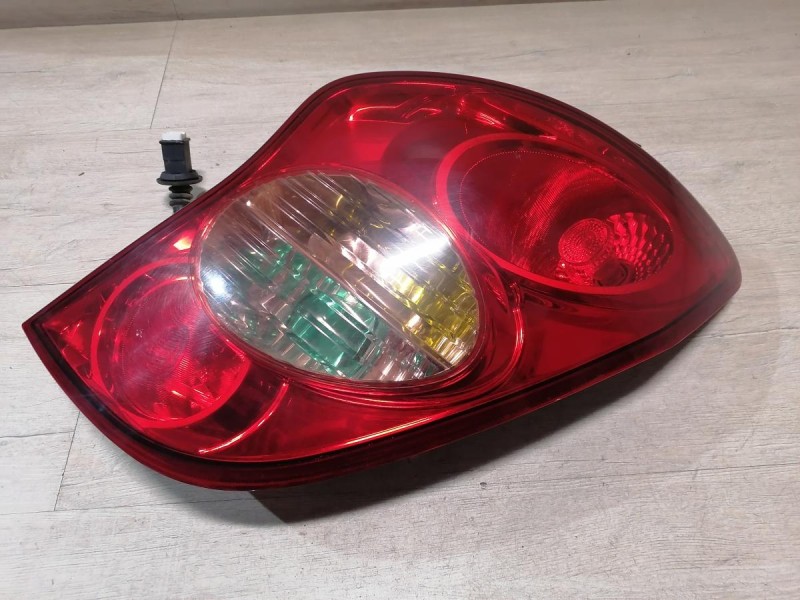 Actyon №2 фонарь правый