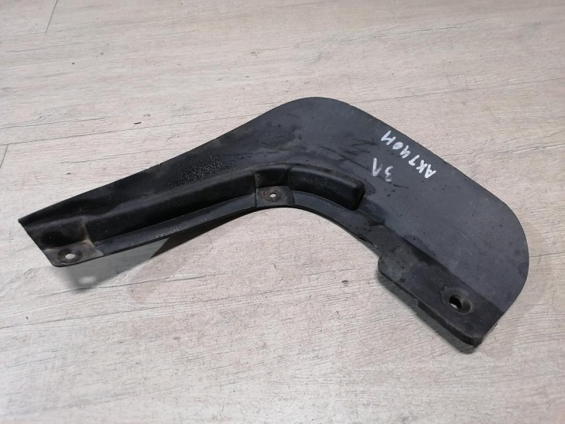 Actyon №2 брызговик задний левый