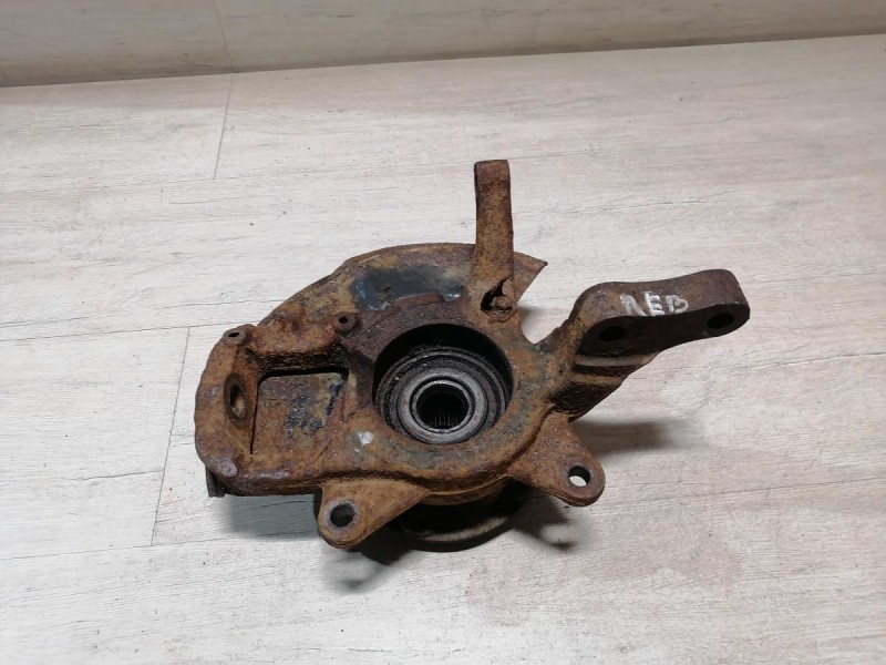 Actyon №2 кулак передний левый