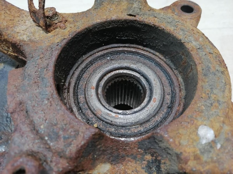 Actyon №2 кулак передний левый