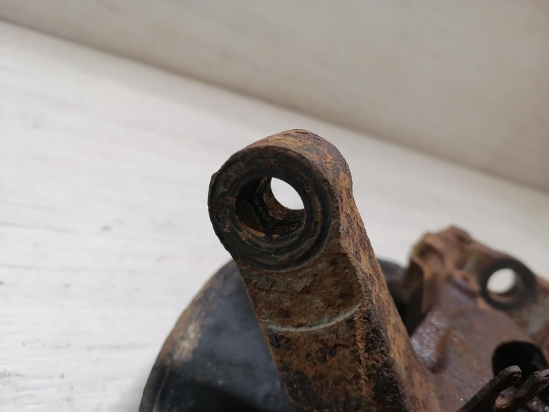 Actyon №2 кулак передний правый