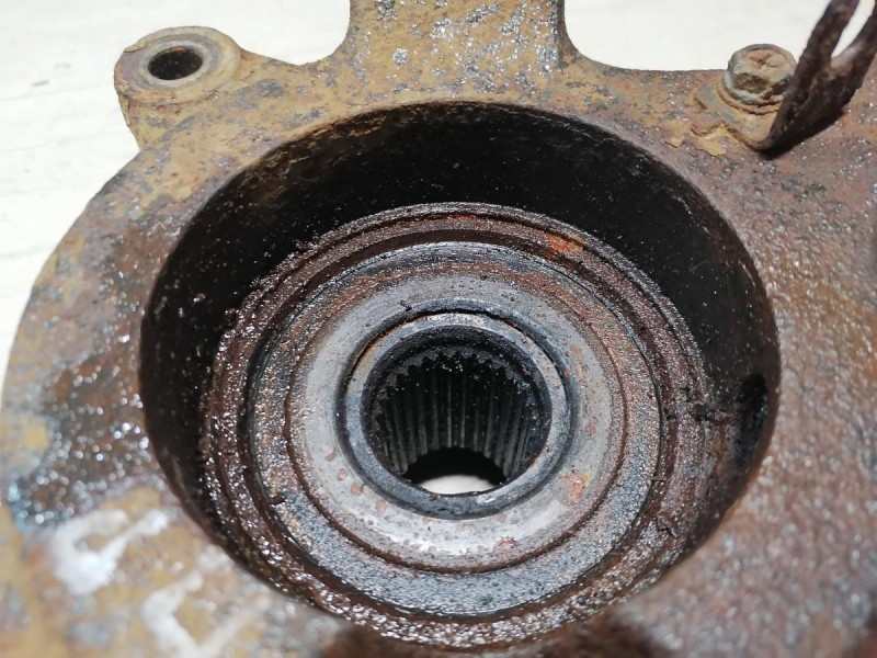 Actyon №2 кулак передний правый