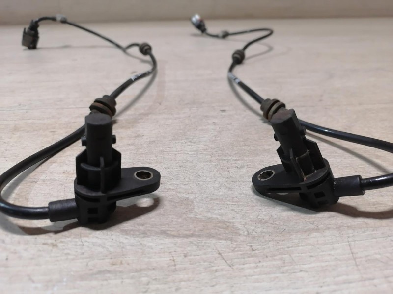 Actyon №2 датчик абс передний деф