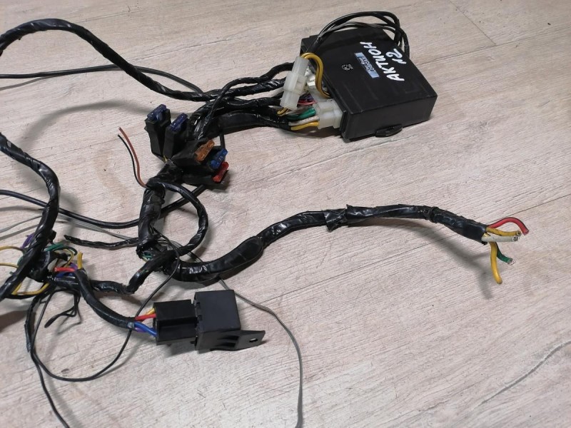 Actyon №2 сигнализация с автозапуском Sсher-Khan Logicar 4