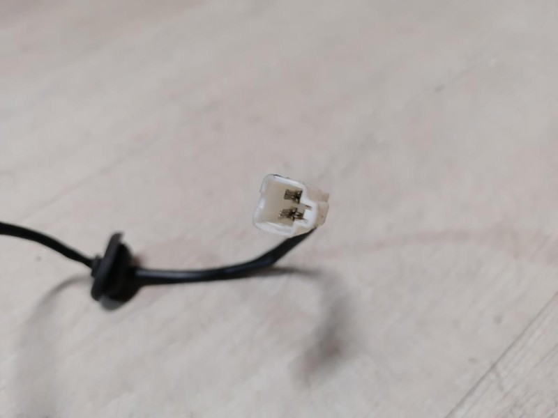 Actyon №2 кнопка багажника