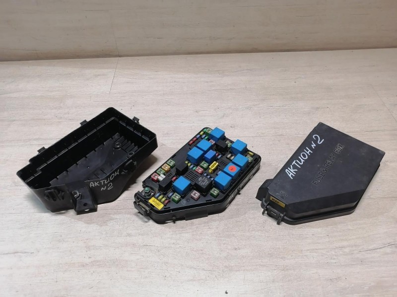 Actyon №2 блок предохранителей капота