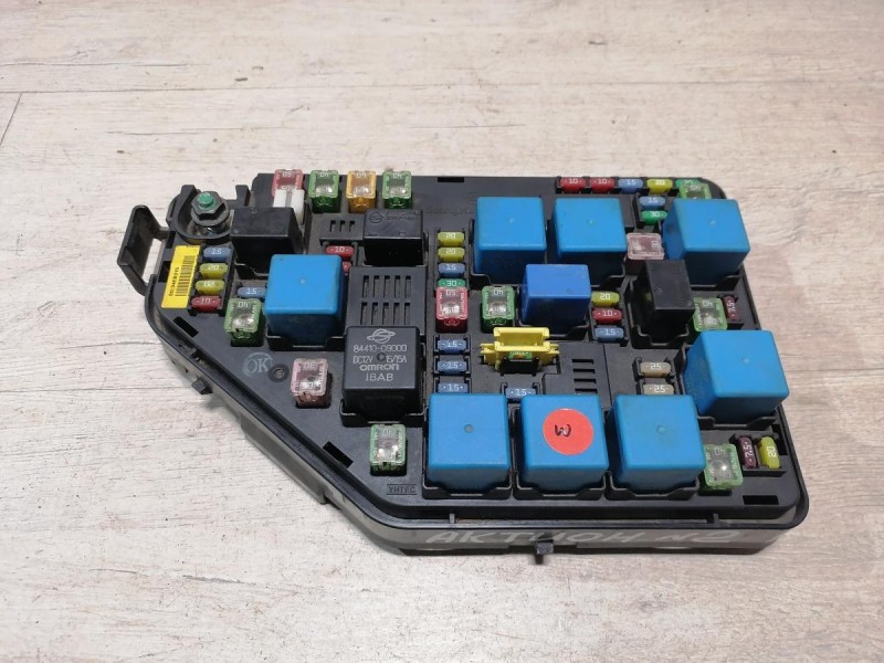 Actyon №2 блок предохранителей капота