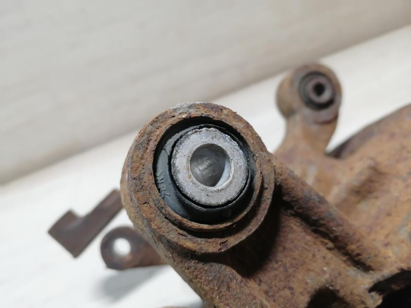 Actyon №2 кулак задний правый