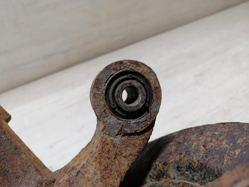 Actyon №2 кулак задний правый