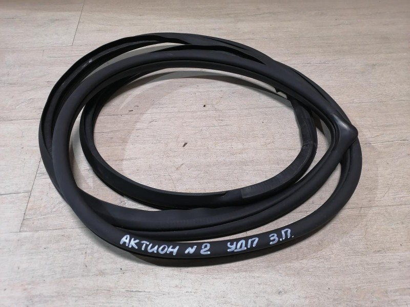 Actyon №2 уплотнитель дверного проема задний правый