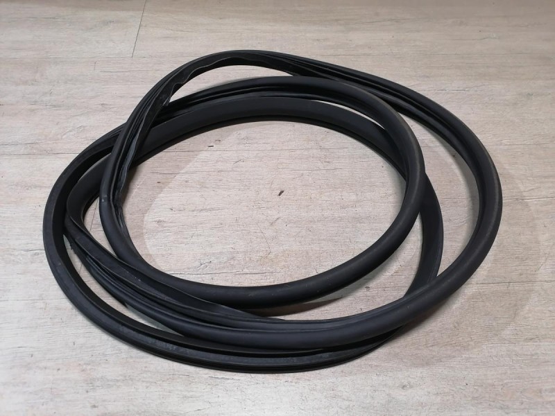 Actyon №2 уплотнитель дверного проема задний правый