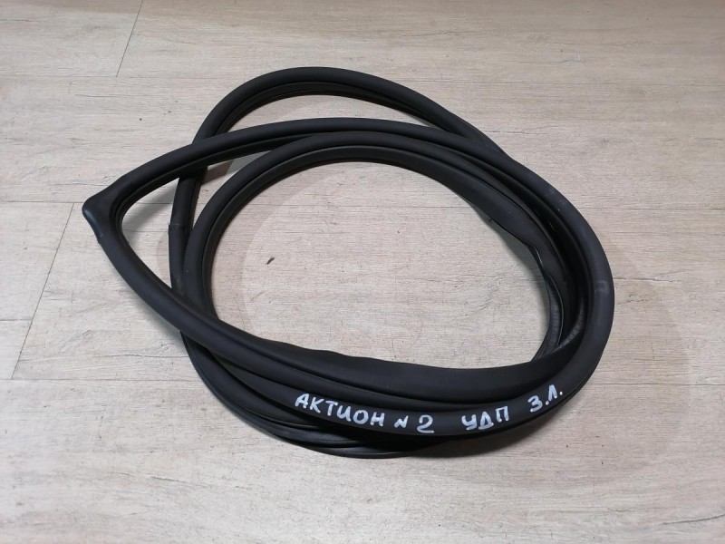 Actyon №2 уплотнитель дверного проема задний левый