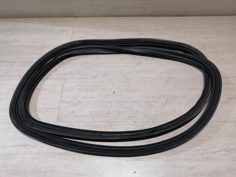 Actyon №2 уплотнитель багажника