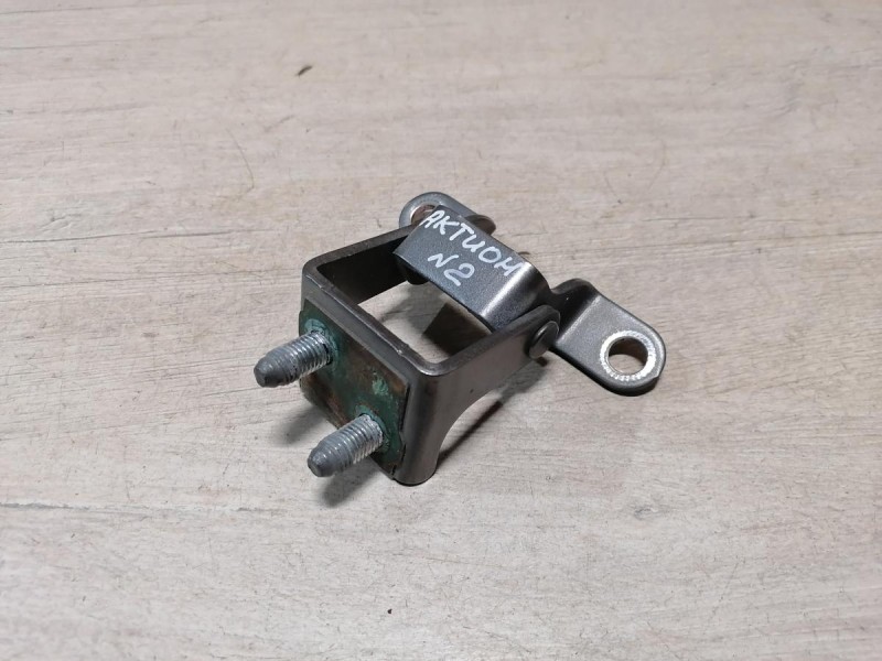 Actyon №2 петля багажника